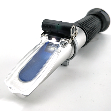 Refractometer With ATC and LED Light – Grain2Glass